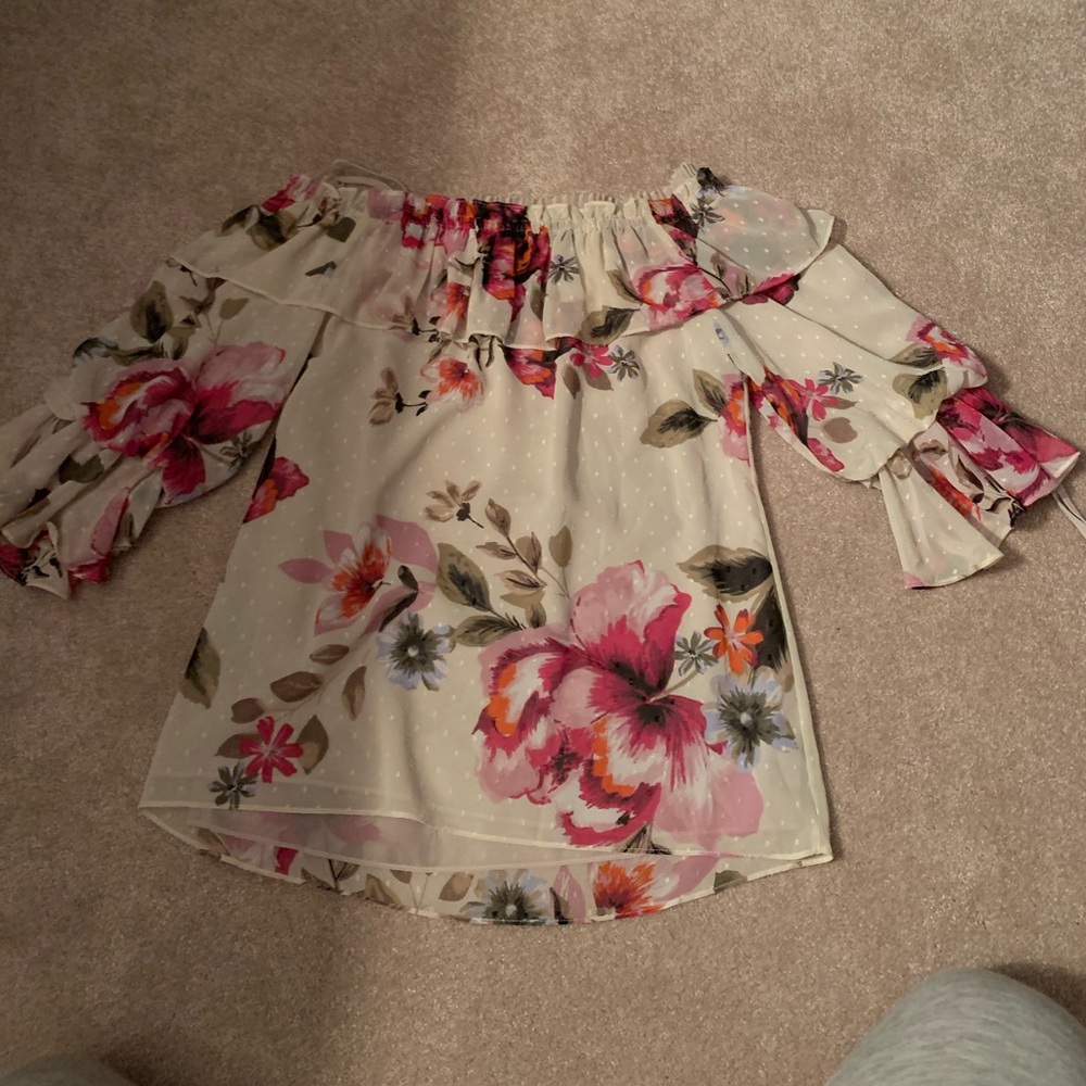 white house black market off the shoulder blouse S